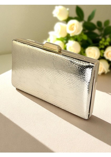 Altın Gold Dore Renk Yılan Desenli Parlak Deri Kadın Abiye Çanta Düğün Nişan Mezuniyet