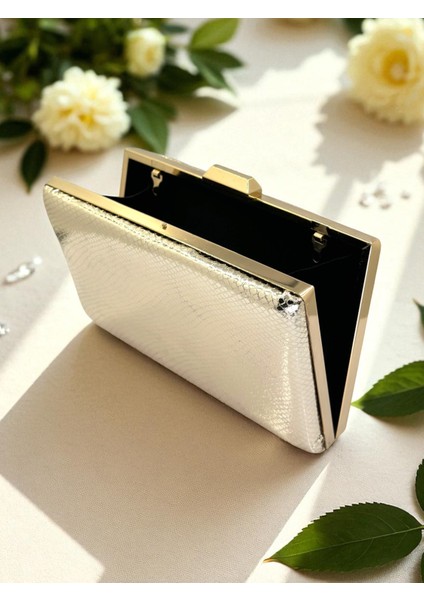 Altın Gold Dore Renk Yılan Desenli Parlak Deri Kadın Abiye Çanta Düğün Nişan Mezuniyet modelleri