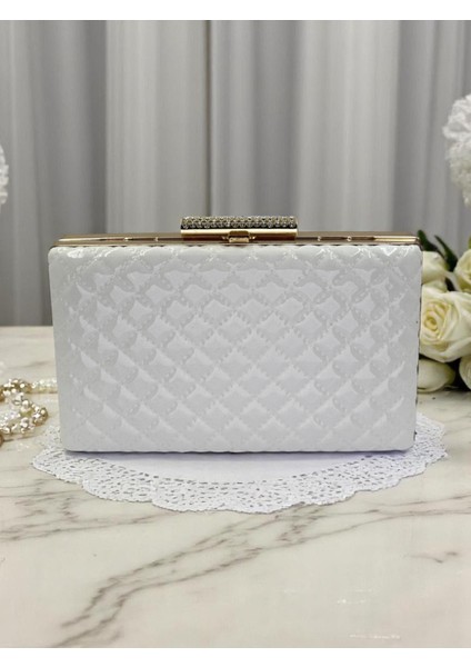 Beyaz Lüks Rugan Kapitone Desenli Kadın Abye Çanta Düğün Nişan Mezuniyet fiyatları