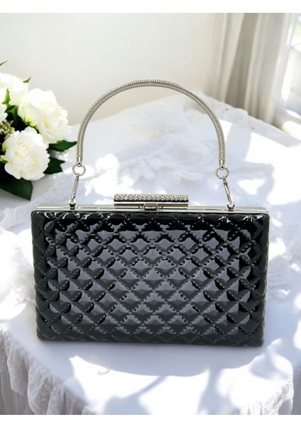 Siyah Lüks Rugan Metal Saplı Kapitone Desenli Kadın Abye Çanta Düğün Nişan Mezuniyet fiyatları