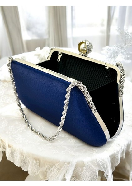 Lacivert Renk Simli Saten Gümüş ve Inci Detaylı Zincir Askılı Kadın Abiye Çanta Düğün Nişan Balo fırsatları