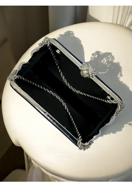 Lacivert Renk Simli Saten Gümüş ve Inci Detaylı Zincir Askılı Kadın Abiye Çanta Düğün Nişan Balo