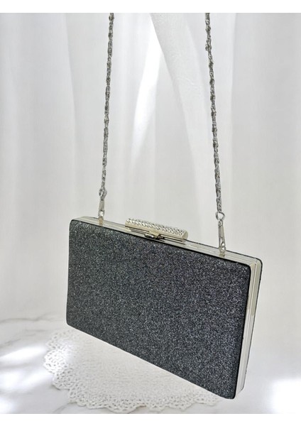 Platin Renk Simleri Dökülmeyen Ithal Kumsim Metal Taşlı Kasa Kadın Abiye Çanta Düğün Nişan Mezuniyet indirimleri