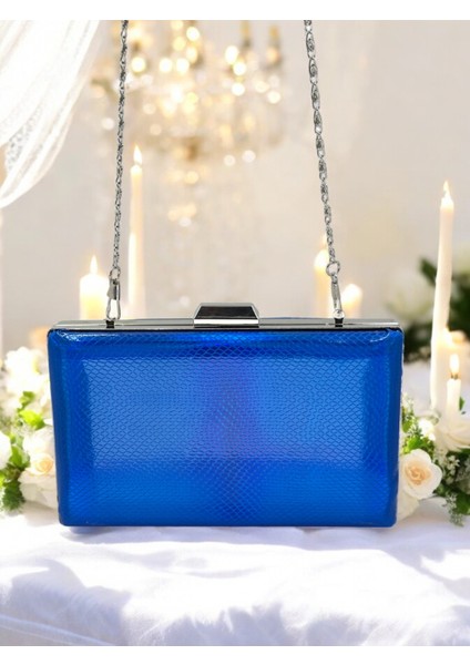 Saks Mavi Renk Balıksırtı Desenli Metal Saplı Parlak Rugan Deri Kadın Abiye Çanta Düğün Nişan fırsatları