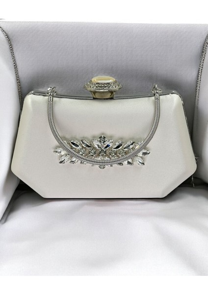 Sedef Ekru Renk Gümüş Kristal Taşlı Zarif Tasarım Metal Saplı Abiye Çantası modelleri