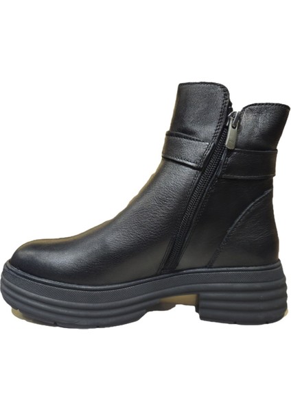 Toka Aksesuarlı Hakiki Deri Kalın Kaymaz Taban Kadın Bot Z326 modelleri