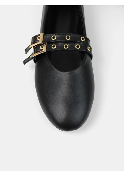 Siyah Zımbalı Kadın Günlük Babet fırsatları