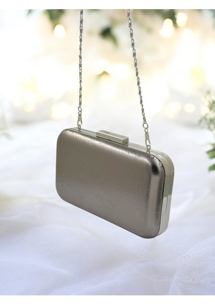 Antrasit Gri Platin Kırışık Cilt Deri Metalik Renk Zincir Askılı Abiye Çanta Düğün Nişan Mezuniyet modelleri
