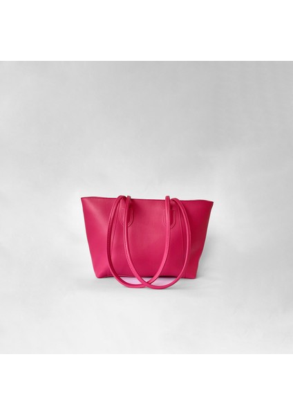 Pembe Büyük Boy Omuz Çantası | Parlak Suni Deri | Günlük & Şık Kullanım