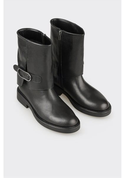 Siyah Deri Kadın Günlük Bot fiyatları