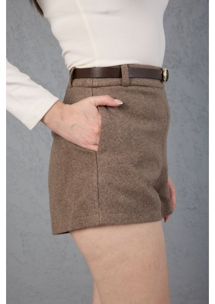 Kemerli Kaşe Mini Şort fırsatları