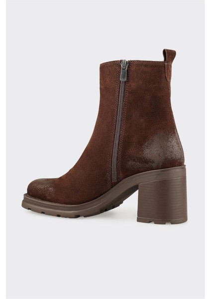 Kahve Deri Kadın Günlük Bot modelleri