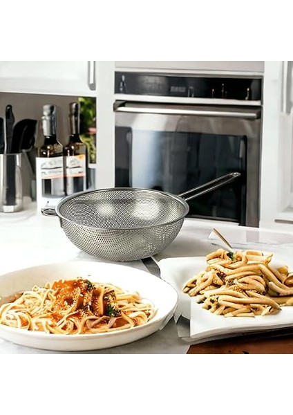 Saplı Paslanmaz Çelik Süzgeç, Büyük Boy Metal Süzgeç 22 * 10 cm - Estetik ve Dayanıklı: Saplı Paslanmaz Çelik Süzgeç - Büyük Boy Metal Süzgeç ile Mutfakta Filtreleme Işlerini Kolaylaştırın! fırsatları