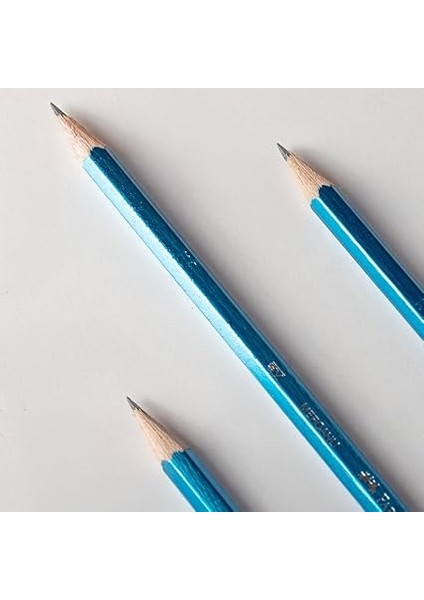 Köşeli Mercanlı Kurşun Kalem 12’li, Hb Derece, Kırılmaya Dayanıklı Uç, Kolay Açılır, Iz Bırakmaz fırsatları