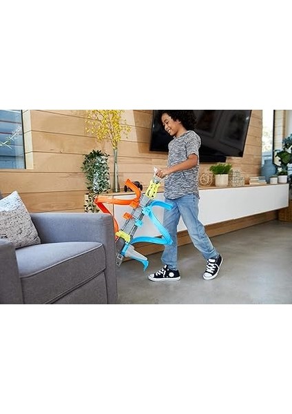 Wheels Dikey Uçuş Heyecanı Pist Seti Hot Wheels Dikey Uçuş Heyecanı Pist Seti, 5-10 Yaş Arası Çocuklar Için GRW39 GRW39 fiyatları