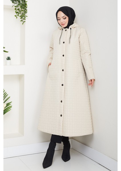 Kadın Zincir Detaylı Kapüşonlu Kapitone Mont -PMK475