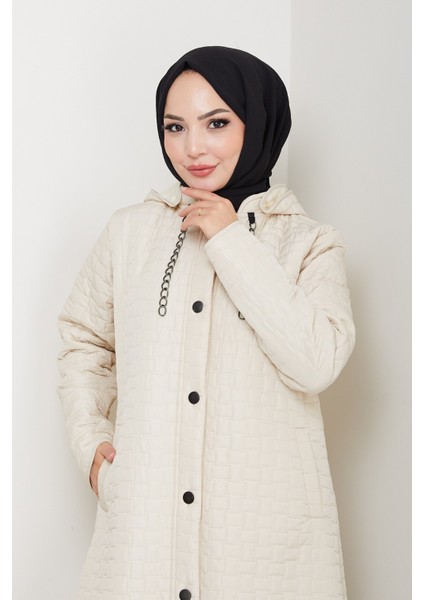 Kadın Zincir Detaylı Kapüşonlu Kapitone Mont -PMK475 indirimleri