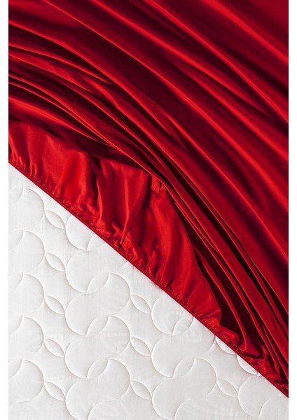 Kırmızı Pamuk-Saten Lastikli Çarşaf