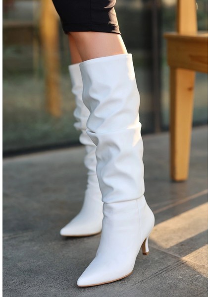 Zelya Beyaz Cilt Topuklu Çizme