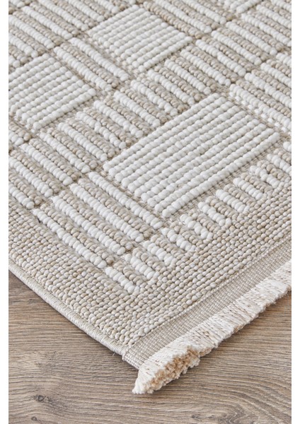 Posıtano Krem Bej Renk Kareli Model Yumuşak Bukleli ve Püsküllü Dekoratif Makine Dokuma Halı indirimleri