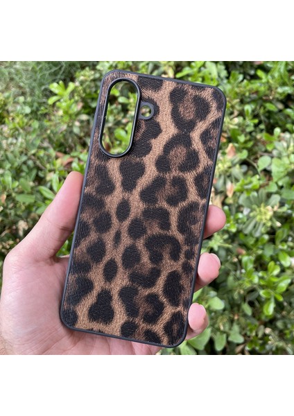 Samsung Galaxy A56 Kılıf Leopar Desenli Içi Kadife Kapak