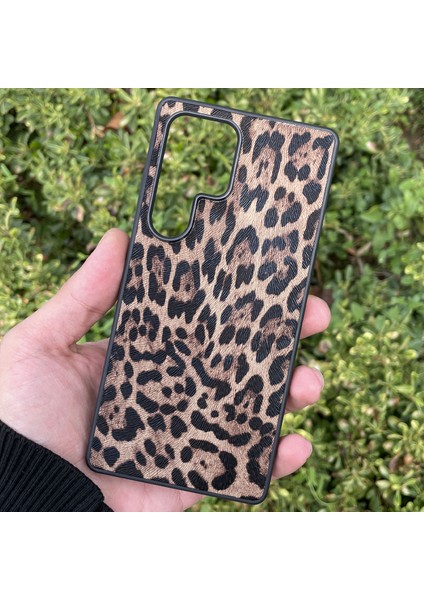 Samsung Galaxy S23 Ultra Kılıf Leopar Desenli Içi Kadife Kapak
