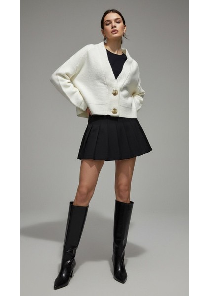 Kadın Oversize Gold Düğmeli Triko Hırka