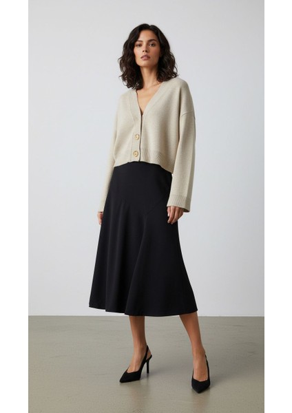 Kadın Oversize Gold Düğmeli Triko Hırka