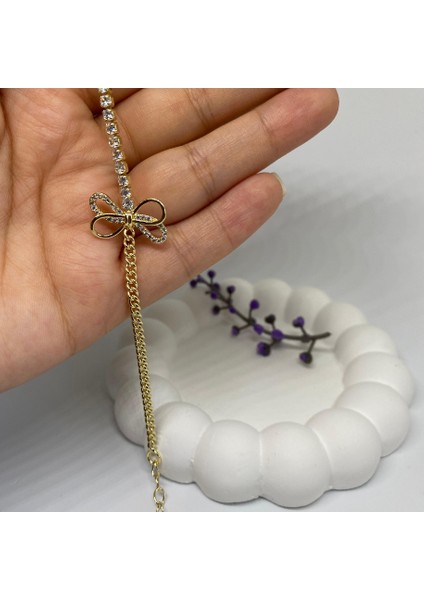 Fiyonk Model Taşlı 14K Bileklik