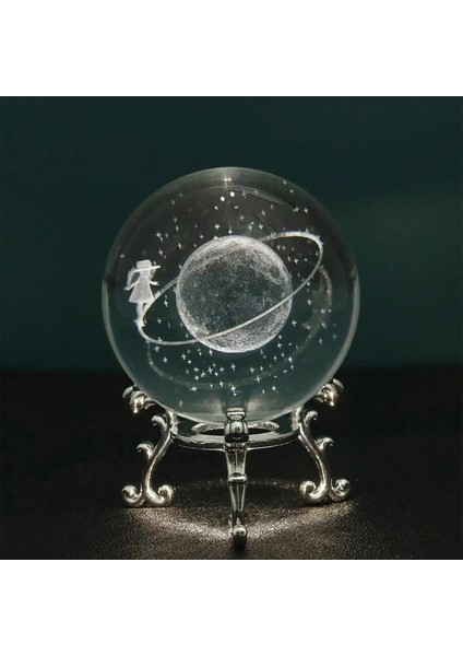 Dekoratif Metal Ayaklı Satürn Çemberinde Yürüyen Kız 3D Cam Küre 6cm modelleri