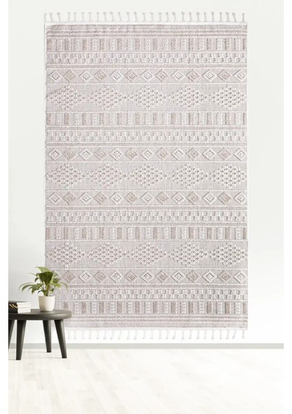 Valverde Krem ve Bej Renkli Iskandinav Model Yumuşak Bukle Sisal ve Püsküllü Makine Dokuma Halı modelleri