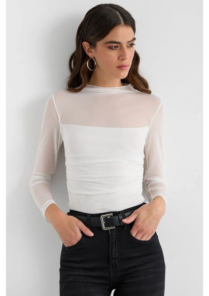 Kadın Ruched Detaylı Mesh Kırpılmış Yüksek Boyunlu Bluz Beyaz