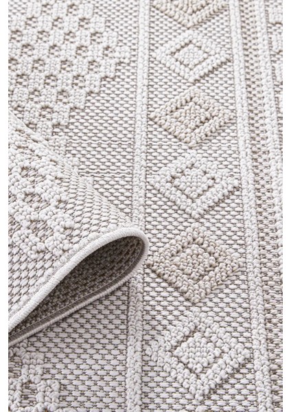 Valverde Krem ve Bej Renkli Iskandinav Model Yumuşak Bukle Sisal ve Püsküllü Makine Dokuma Halı