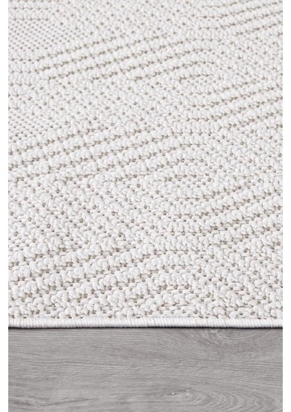 Valverde Krem Renkli Geometrik Model Yumuşak Bukle Sisal ve Püsküllü Makine Dokuma Halı