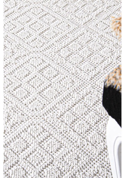 Valverde Krem Renkli Çerçeveli Model Yumuşak Bukle Sisal ve Püsküllü Makine Dokuma Halı