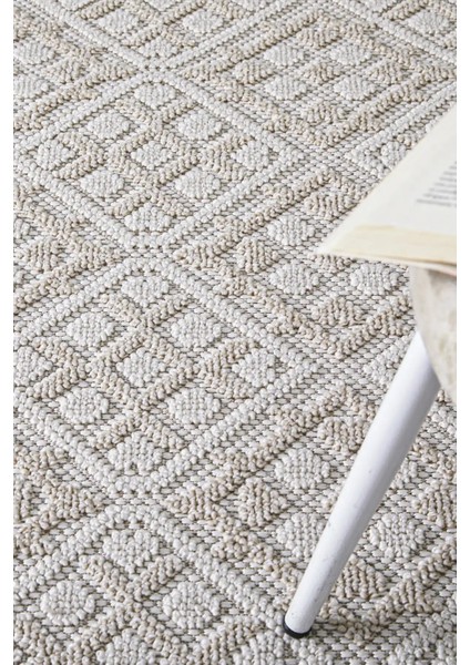 Valverde Bej ve Krem Renkli Çerçeveli Model Yumuşak Bukle Sisal ve Püsküllü Makine Dokuma Halı