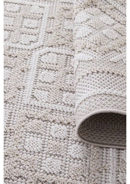 Valverde Bej ve Krem Renkli Çerçeveli Model Yumuşak Bukle Sisal ve Püsküllü Makine Dokuma Halı