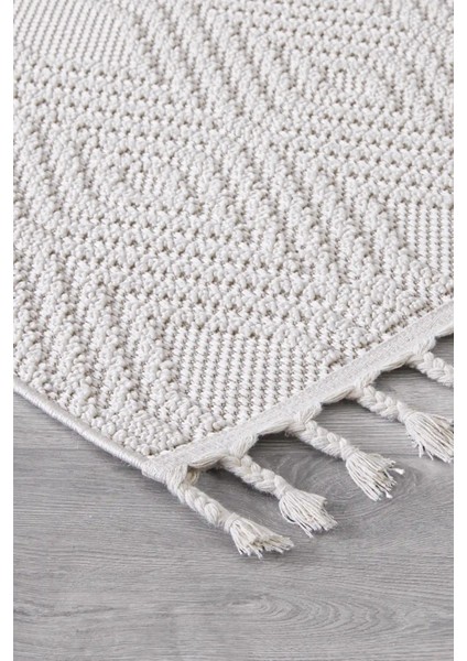 Valverde Krem Renkli Geometrik Model Yumuşak Bukle Sisal ve Püsküllü Makine Dokuma Halı