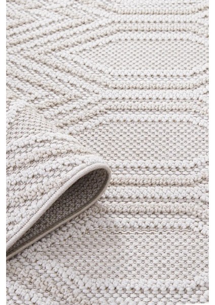 Valverde Krem ve Bej Renkli Geometrik Model Yumuşak Bukle Sisal ve Püsküllü Makine Dokuma Halı