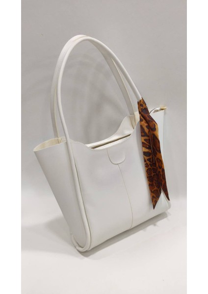 Büyük Boy Şal Detaylı Soft Suni Deri Kadın Omuz Çantası