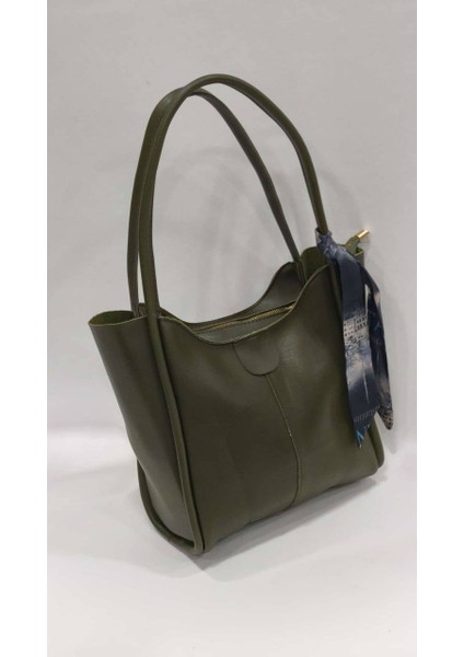 Büyük Boy Şal Detaylı Soft Suni Deri Kadın Omuz Çantası