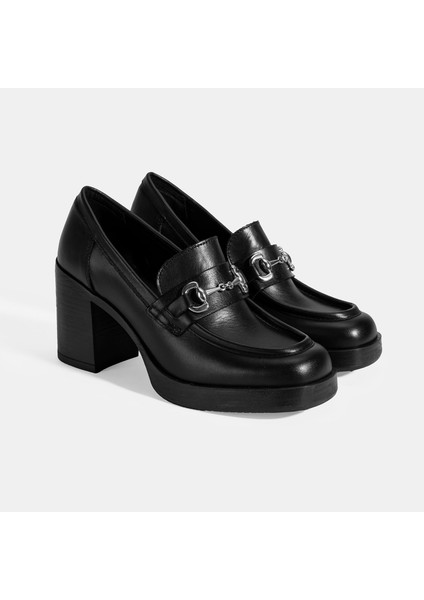 Kadın Siyah Metal Toka Detaylı Kalın Topuklu Loafer
