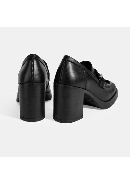 Kadın Siyah Metal Toka Detaylı Kalın Topuklu Loafer