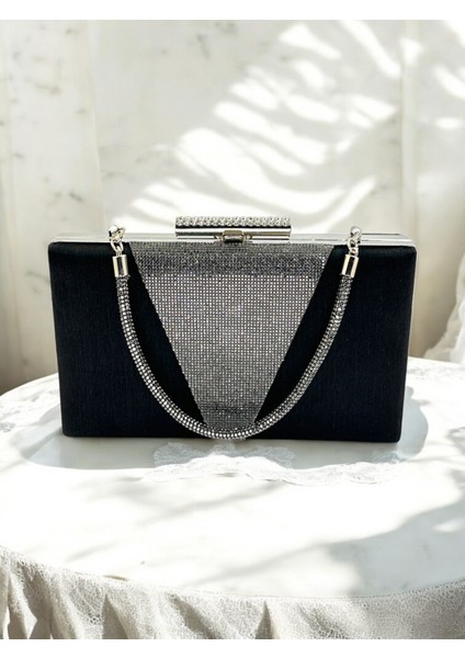 Siyah Taşlı Saplı Simli Saten Üzeri Platin Kristal Taş Süslemeli Kadın Abiye Çanta fırsatları