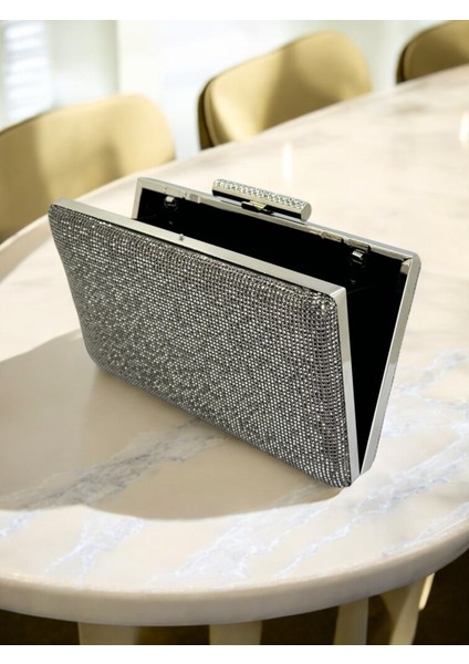 Platin Renk Iki Tarıfıda Komple Taşlı Metal Saplı Kadın Abiye Çanta Düğün Nişan Mezuniyet fırsatları