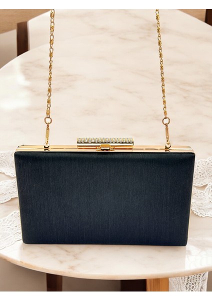 Siyah Taşlı Saplı Renk El Izi Yapmayan Simli Saten Kadın Abiye Çanta Düğün Nişan modelleri