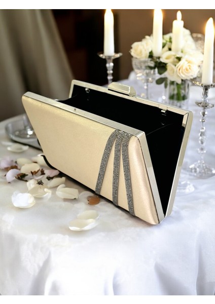 Nude Renk Saten Çapraz Platin Kristal Taşlı Kadın Abiye Çanta Düğün Nişan Mezuniyet modelleri