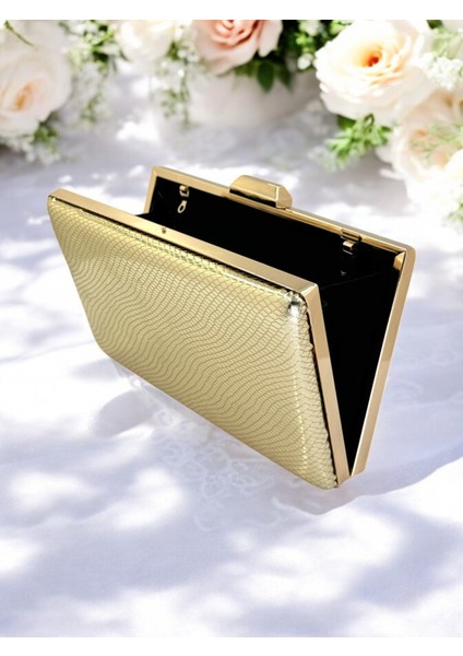 Açık Altın Renk Balıksırtı Desenli Parlak Rugan Deri Kadın Abiye Çanta Düğün Nişan fiyatları