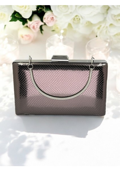 Platin Renk Balıksırtı Desenli Metal Saplı Parlak Rugan Deri Kadın Abiye Çanta Düğün Nişan