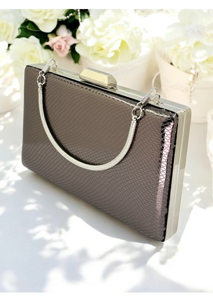 Platin Renk Balıksırtı Desenli Metal Saplı Parlak Rugan Deri Kadın Abiye Çanta Düğün Nişan